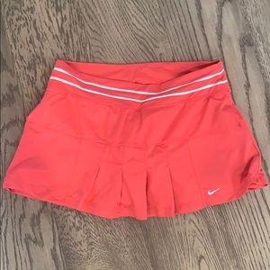 Nike tennis skirt size medium